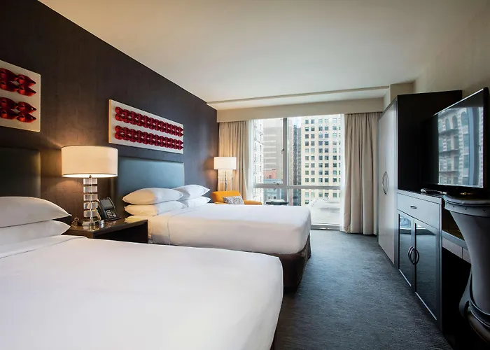 Thewit Chicago, A Hilton Hotel 4*