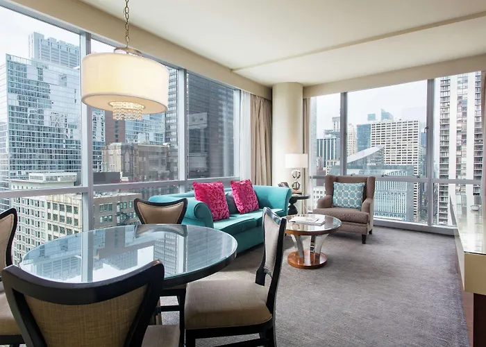Hotel Thewit Chicago, A Hilton