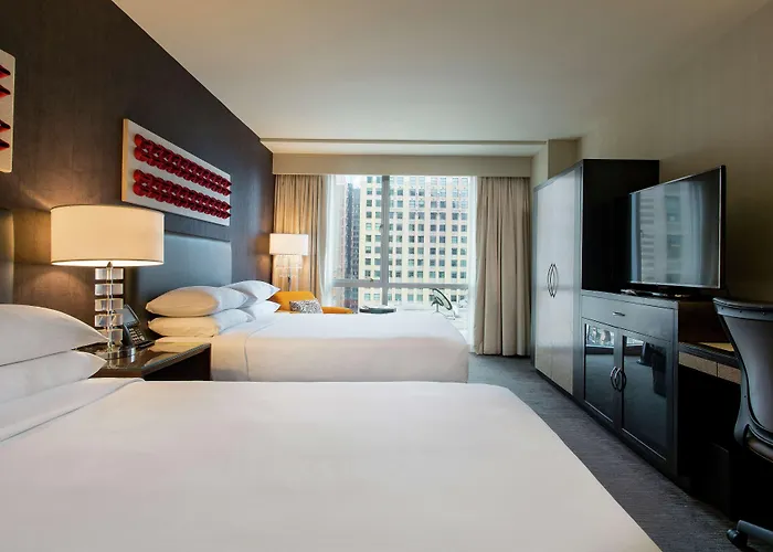 Thewit Chicago, A Hilton 4*