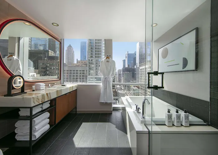 Thewit Chicago, A Hilton 4* Chicago